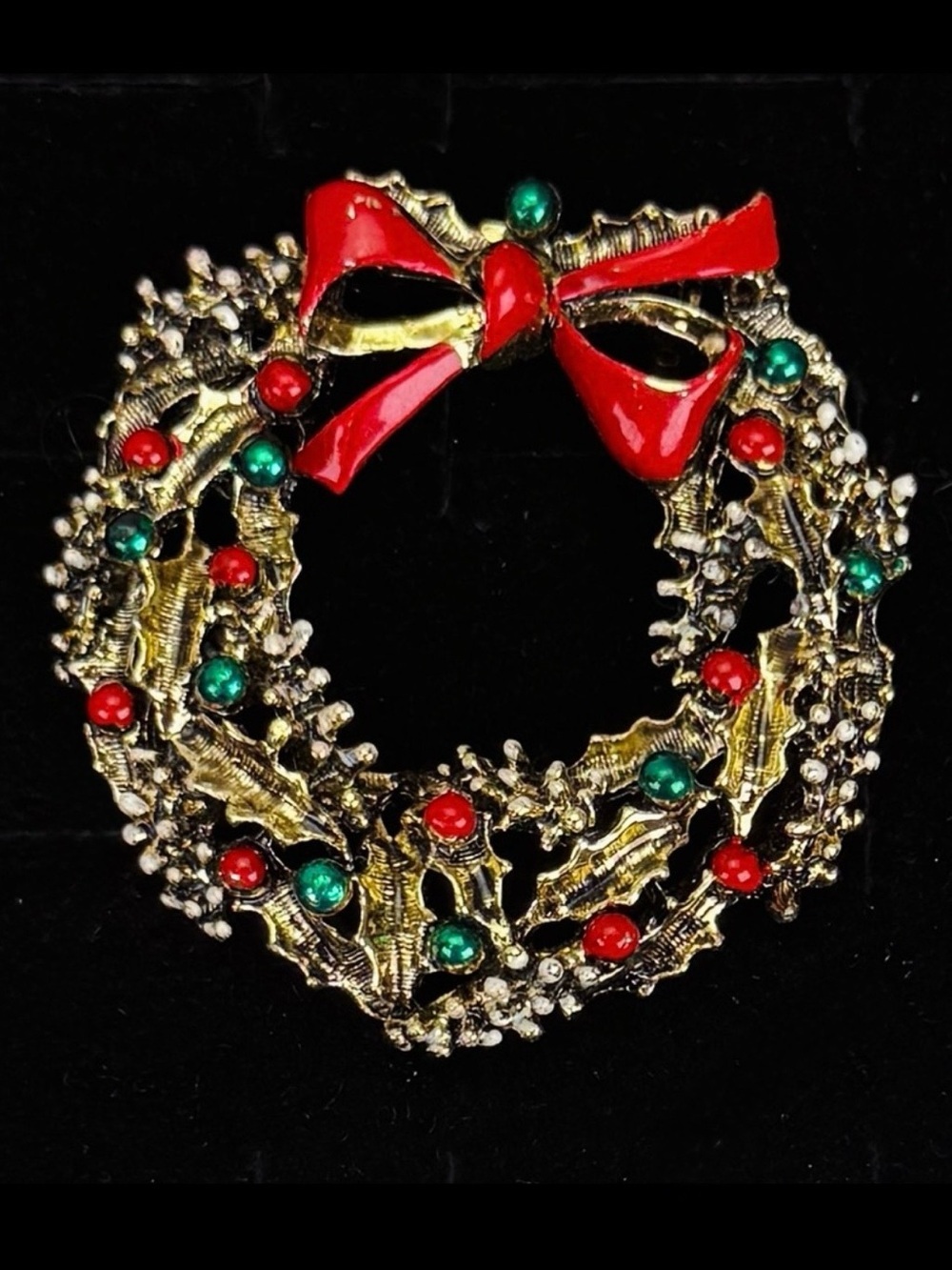 Vintage Festive Holiday Christmas Aged Goldtone Wreath Brooch with Red Bow